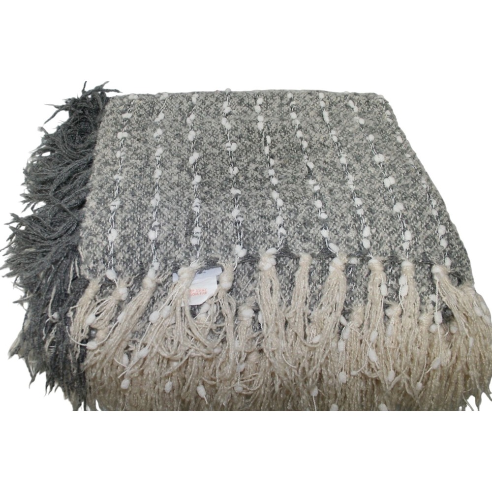 Shabby Chic Gray & White Throw Blanket Fringe Tassels 54x64 Boho Cozy‎ Luxe